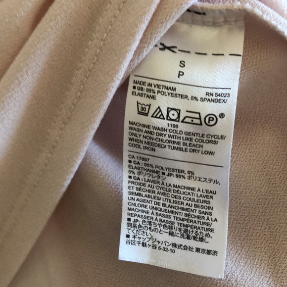 Banana Republic pink sleeveless blouses - Picture 4 of 4